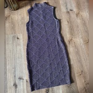 St.John Couture Purple Patterned Sleeveless mock neck midi Dress size Women’s 4